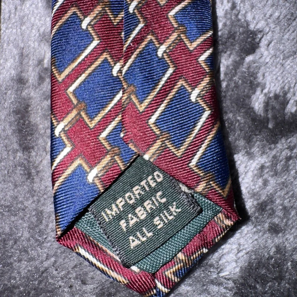 Bert Pulitzer Mens Silk Tie Geometric Burgundy Blue Made in USA RN 21304
